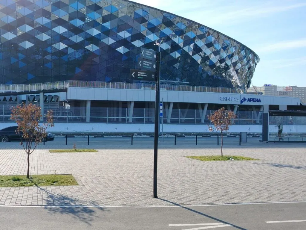 Новосибирск в третий раз примет международный Кубок Будущего по хоккею С 14 по 17 мая на льду Сибирь Арены пройдет международный молодежный хоккейный турнир В турнире примут участие четыре команды сборная России U 20 сборная России U 18 сборная Беларуси U 20 и команда Студенческой хоккейной лиги СХЛ Подробнее читайте по ссылке     INFOPRO54 Мы в других соцсетях MAX VK ОК Источник фото Infopro54 Автор Юлия Данилова