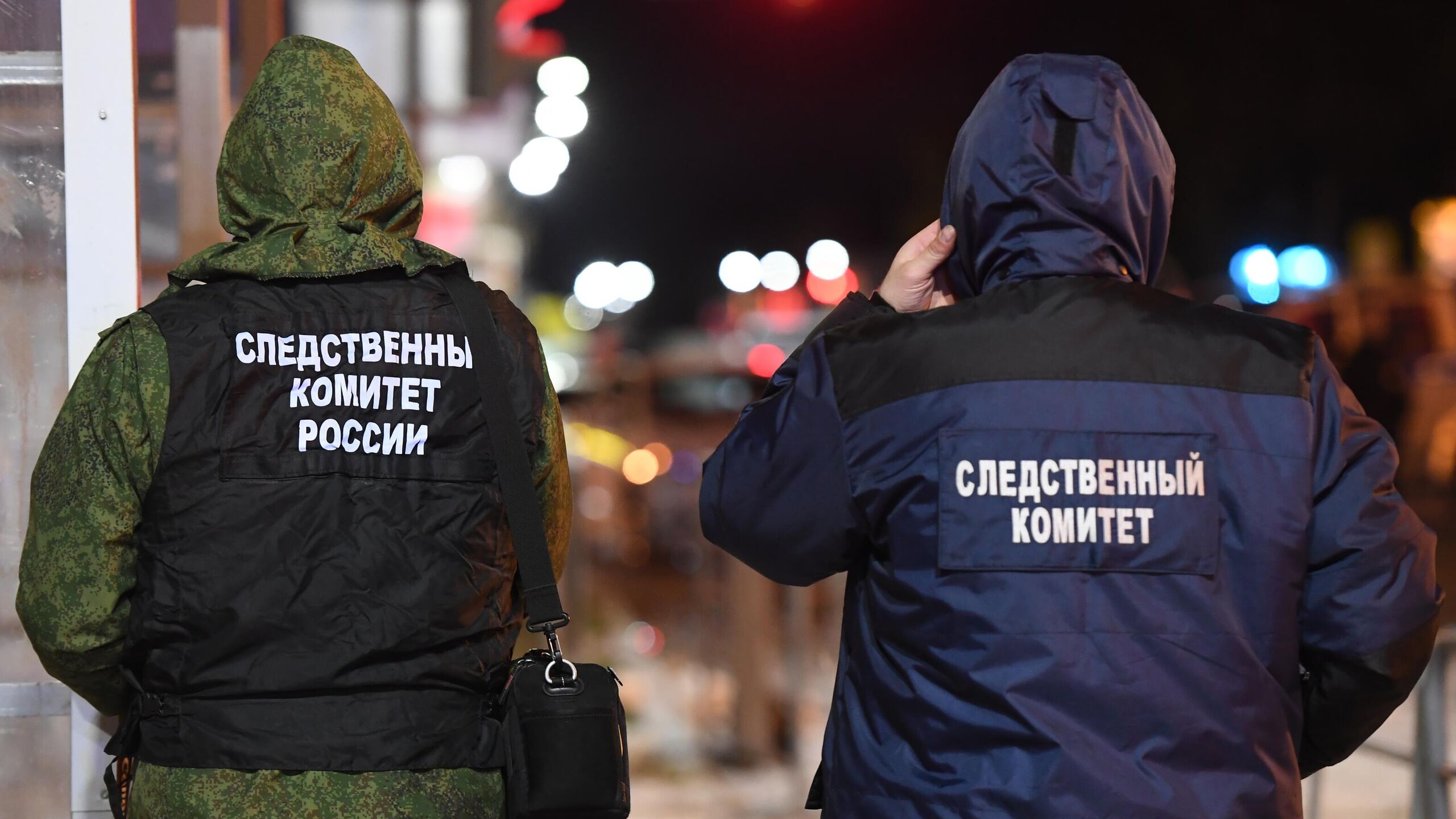 Подросток умер после урока физкультуры в школе в Выборгском районе Ленинградской области возбуждено уголовное дело сообщила пресс служба СУСК РФ по региону По данным следствия 22 января 2026 года 14 летнему подростку внезапно стало плохо в школе на уроке физкультуры Вызванные медицинские работники провели реанимационные мероприятия но спасти ребенка не удалось говорится в сообщении Как отмечается уголовное дело возбуждено по части 1 статьи 109 УК РФ о причинении смерти по неосторожности