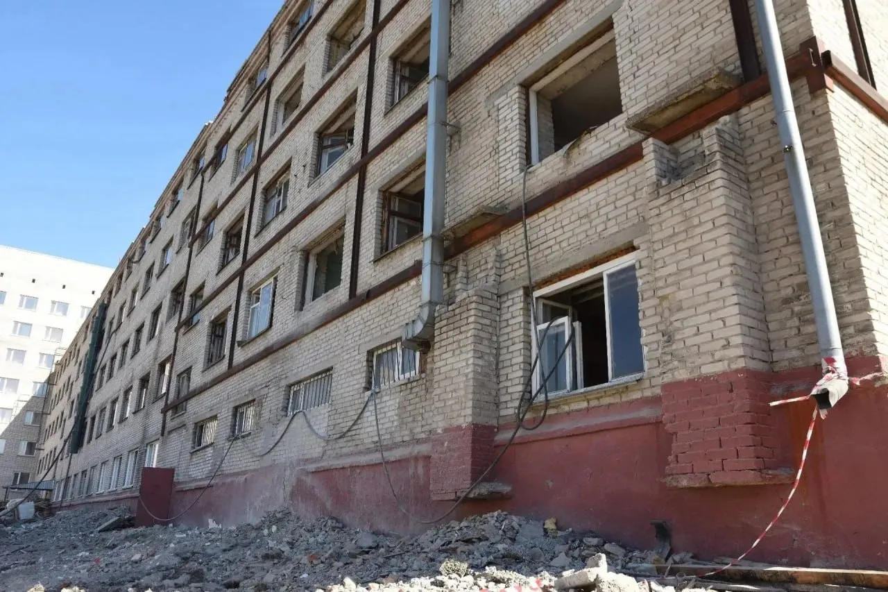 В общежитии 2 Алтайского государственного технического университета им И И Ползунова стартовал капитальный ремонт На комплексное обновление строения потратят 138 млн рублей сообщает пресс служба правительства региона   www bankfax ru news 166114