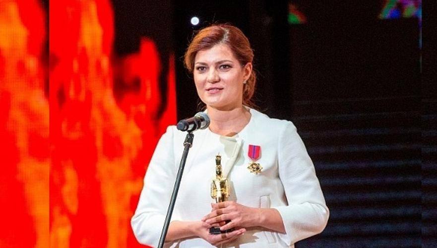 Уголовное дело возбуждено на экс-главу службу спецпрокуроров Казахстана Олесю Кексель «Генеральной прокуратурой Республики Казахстан 4 июля 2025 года по подозрению в совершении преступления, предусмотренного пунктами 1 и 2 части 2 статьи 146 пытки УК РК признана подозреваемой бывший заместитель руководителя следственного департамента Национального бюро по противодействию коррупции Кексель О.И. В настоящее время досудебное расследование продолжается, проводятся следственные действия, направленные на сбор дополнительных доказательств», - сообщили в пресс-службе генпрокуратуры в понедельник.