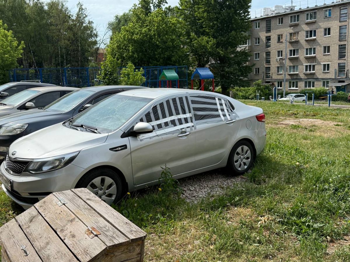 Туляки получат компенсацию за поврежденные от атаки БПЛА автомобили    Туляки, чьи машины пострадали при атаке БПЛА, получат компенсацию. Граждане смогут получить компенсацию до 400 тысяч рублей за каждое транспортное средство.    Подпишись на «Тула №1»   Прислать новость / задать вопрос