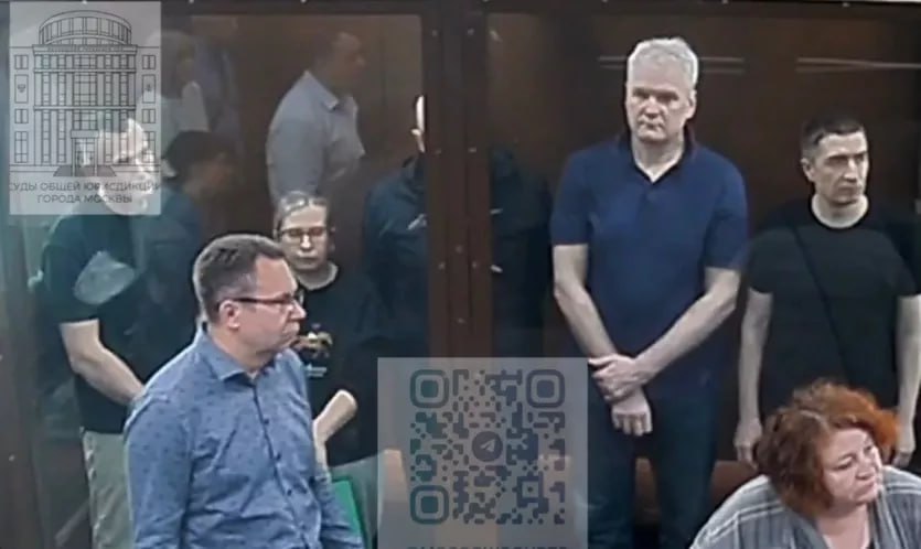 Столичный суд продлил меру пресечения главе челябинского Миндортранса Алексею Нечаеву В следственном изоляторе вместе с Алексеем Нечаевым ещё три месяца пробудут экс-руководитель ЗАО «Южуралавтобан» Александр Зырянов, начальник правового управления Министерства дорожного хозяйства и транспорта Челябинской области Станислав Куликов, экс-министр дорожного хозяйства и транспорта Челябинской области Дмитрий Микулик. ПОДРОБНЕЕ URALPRESS.RU