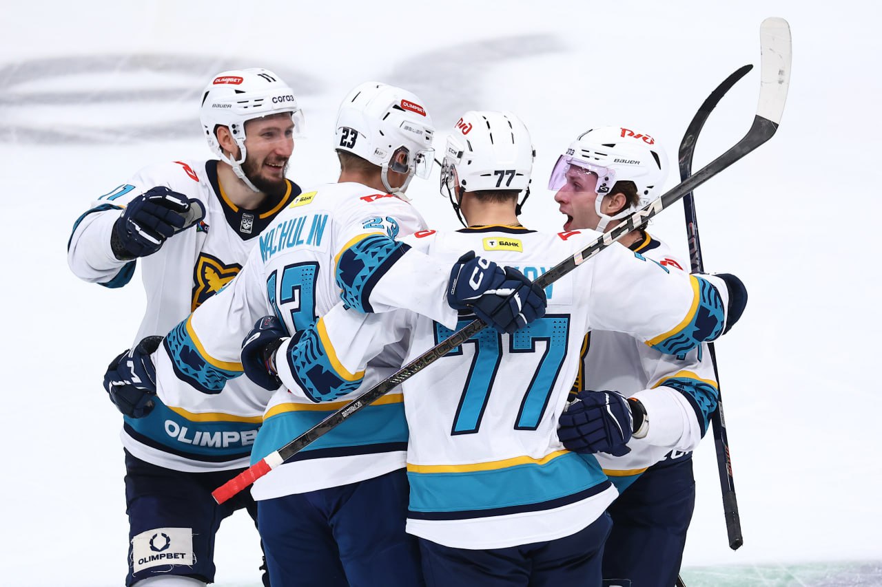 ХК Сочи погасил все долги перед игроками и персоналом Ранее в СМИ сообщалось что в клубе происходят задержки зарплаты а в январе тренерский штаб получил выплаты не полностью После КХЛ заявила что клуб проинформировал лигу о ситуации и обязуется погасить задолженности в ближайшее время Сегодня все долги погасили Их больше нет сообщил Матч ТВ источник приближённый к ситуации news matchtv КХЛ Сорока Дмитрий