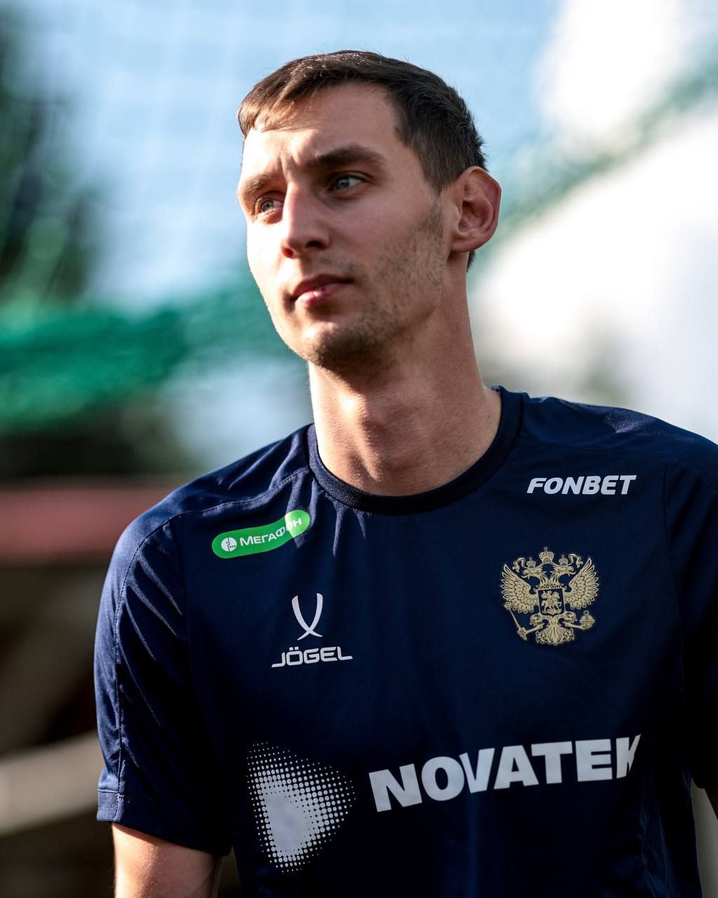 Александр Солдатенков покидает самарские Крылья Советов сообщил Rusfootball в среду 10 сентября По информации собственного источника издания защитник переходит в Сочи за 100 миллионов рублей Футболист подпишет контракт на 3 года пишет портал