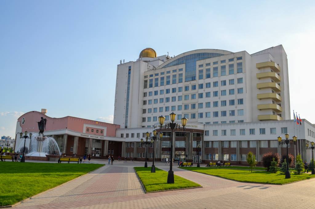 Студенты белгородских вузов будут учиться очно Об этом заявили в БелГУ БГТУ им Шухова и БелГАУ Прислать новость NewsBelgorodBot   Подпишись на Белгород 1