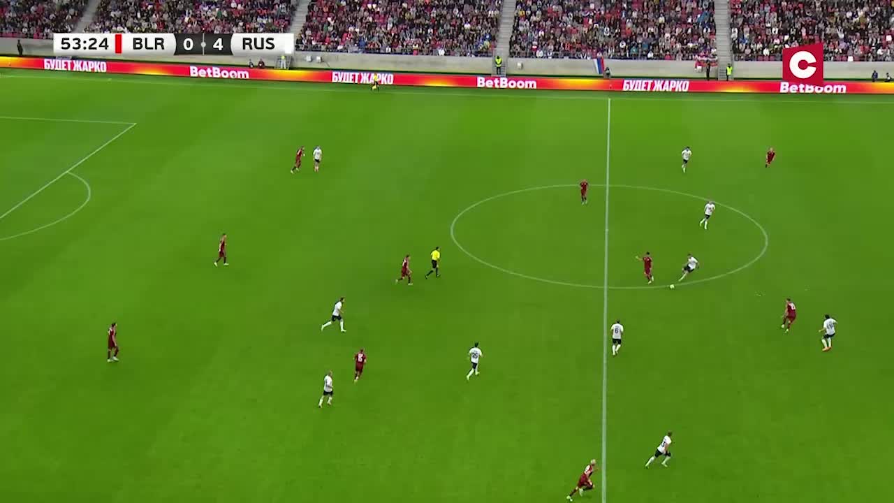 Россия ведет в матче против Беларуси с счетом 3:0