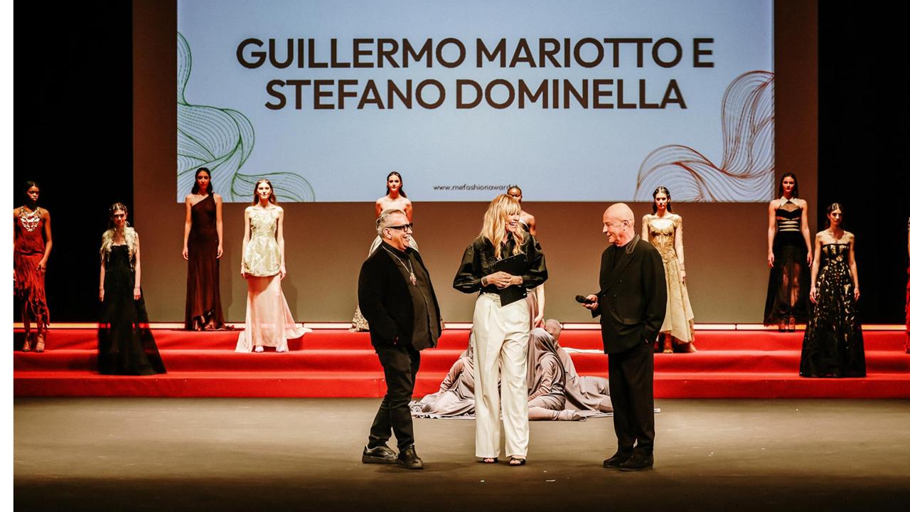 Alta Moda от Click В Узбекистане впервые состоится показ итальянской высокой моды С 9 по 11 октября Click при поддержке МИД Италии и Посольства Италии в Узбекистане проведёт в Ташкенте масштабное событие которое представит итальянскую высокую моду Проект состоится под кураторством Стефано Доминеллы итальянского деятеля в области моды и почетного президента дома моды Gattinoni Специальное участие дизайнер Азукар Морено символ поддержки местных талантов со стороны Click Откроет программу выставка Италия это мода где можно будет увидеть легендарные образы Одри Хепберн Софи Лорен и культовое платье Аниты Экберг из Сладкой жизни Феллини Подиумами станут культовые локации столицы ГАБТ им А Навои и 41 этаж небоскрёба Nest One Впервые представив итальянскую высокую моду в Узбекистане Click подтвердил свой статус компании которая формирует новые тренды и открывает страну для международного культурного диалога На правах рекламы Telegram Facebook Instagram LinkedIn Сайт
