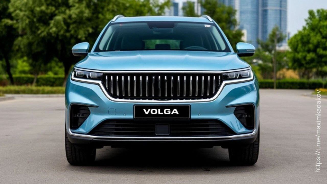 Volga заявила о начале работы Сам бизнес оформлен на фирму прокладку ООО ПЛА которая займется выпуском машин на ГАЗе там где раньше собирал свои машины Volkswagen На первом этапе линейка возрожденного бренда будет включать три модели D SUV C SUV и D седан Это кроссоверы Geely Monjaro Atlas и седан Preface соответственно Сейчас завод готовят к серийному выпуску Он стартует во втором квартале 2026 года а в третьем квартале машины появятся у дилеров Заявленная мощность предприятия до 110 тысяч автомобилей в год