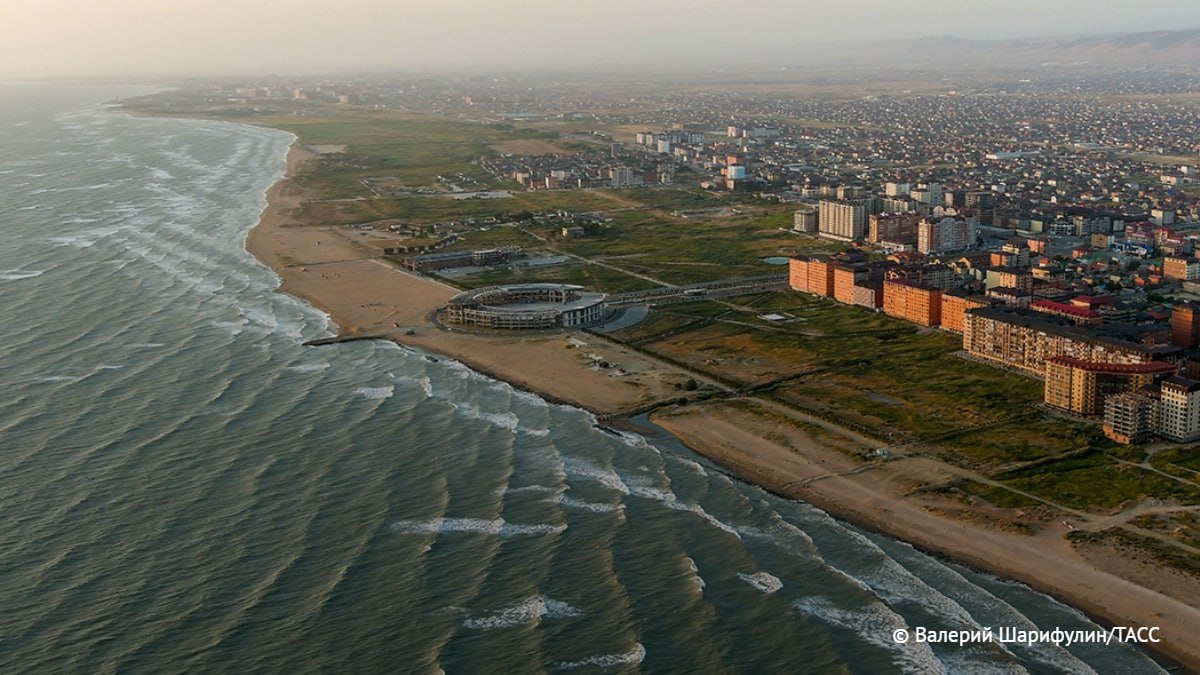 Ареал обитания многих водных организмов смещается к югу из-за обмеления Каспийского моря, сообщили ТАСС в Волжско-Каспийском филиале Каспийского НИИ рыбного хозяйства. Снижение уровня моря в наибольшей степени отражается на северной части, за счет чего меняются популяции и биотопы. / Наука