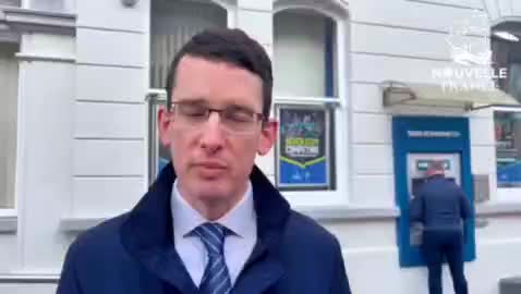 Ирландский преподаватель столкнулся с блокировкой счета за отказ использовать нейтральные местоимения