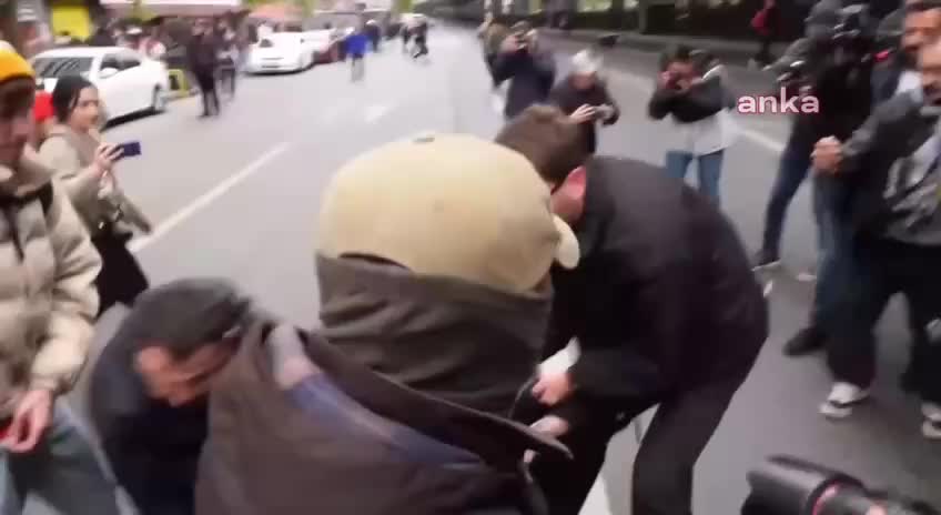 Первомайские митинги в Стамбуле: задержания и ограничения