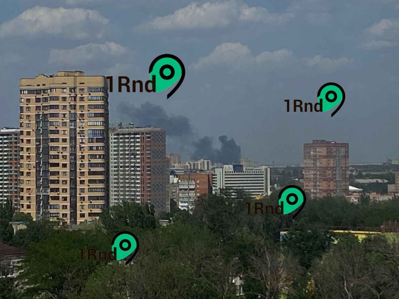 Ростовчане сообщают о пожаре в районе Темерницкой рощи Что именно горит, пока неизвестно. Фото читателей 1Rnd