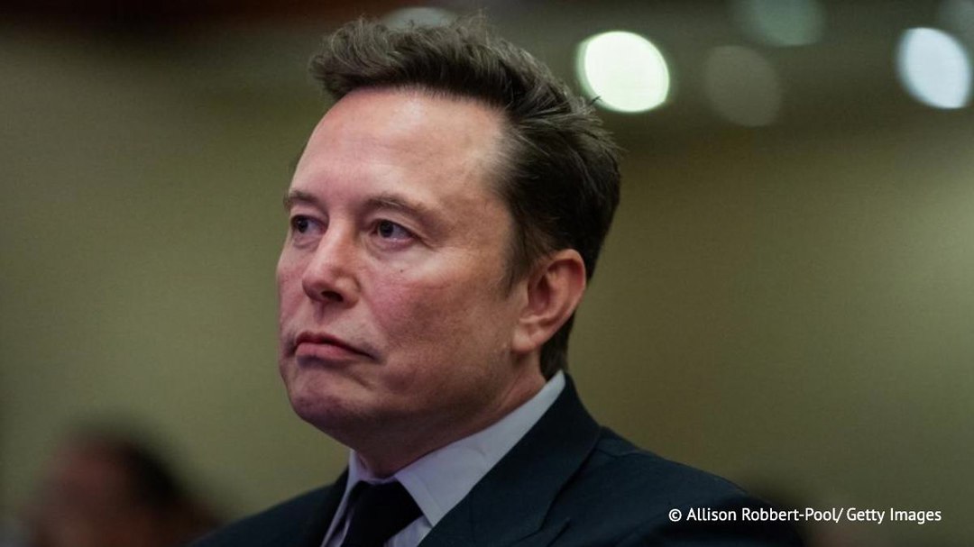 Согласно последним отчетам, совет директоров компании Tesla начал процесс поиска нового руководителя. Это решение было принято в связи с предстоящей сменой Илона Маска на посту главы компании.