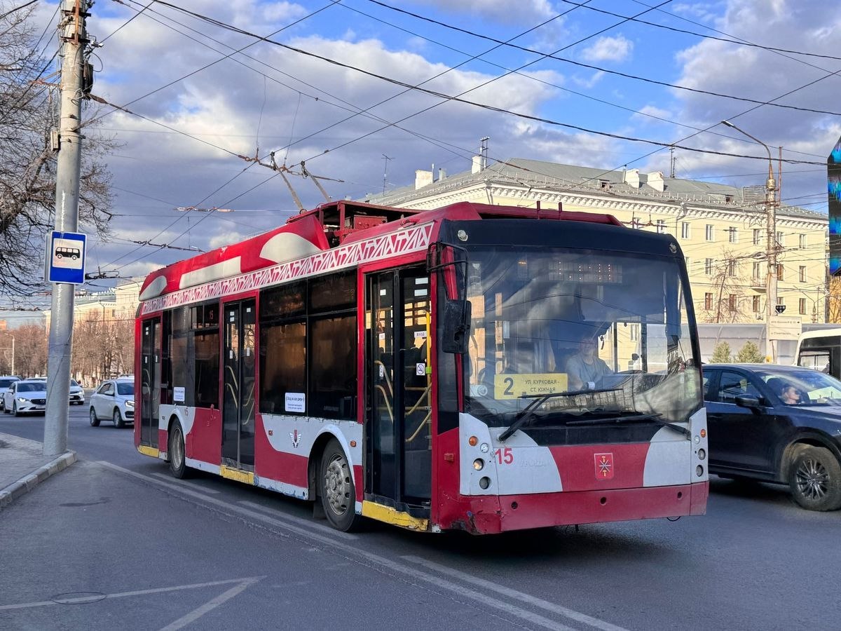 Тульские перевозчики хотят повысить стоимость проезда в общественном транспорте на 40% По их мнению, это стоит сделать для того, чтобы уменьшить давление на перевозчиков в связи сростом цен на обслуживание транспорта, содержания штата сотрудников и прочих расходов. Источник: ↗ Подпишись на «Тула №1» Прислать новость / задать вопрос
