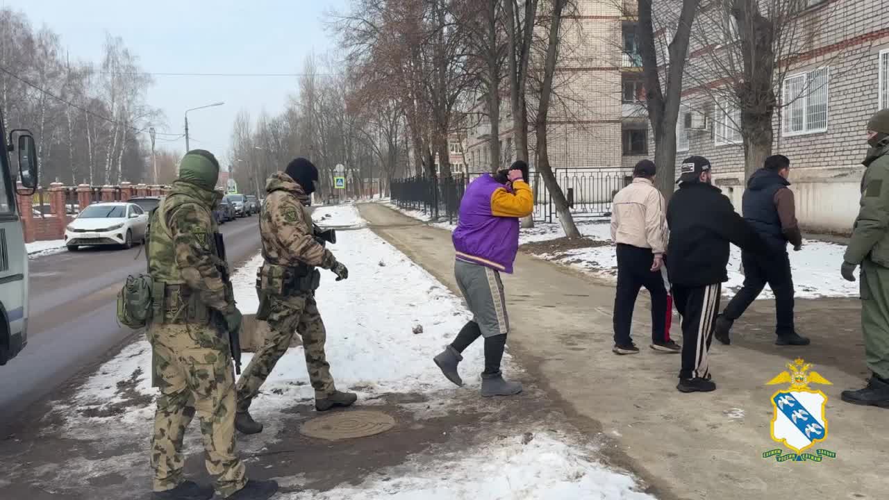 В Железногорске выявлены 16 иностранных граждан, нарушающих миграционное законодательство