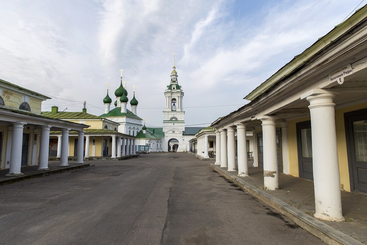 Председатель СФ Валентина Матвиенко поздравила жителей Костромской области с Днем региона. Спикер верхней палаты парламента отметила богатую историю Костромской земли, неразрывно связанную со становлением Российского государства. Матвиенко подчеркнула, что духовное и культурное наследие региона отражено в многочисленных памятниках архитектуры. Это национальное достояние России, оно привлекает туристов со всего мира. Спикер СФ отметила динамичное развитие современной Костромской области. Регион демонстрирует рост доходной базы бюджета, увеличение внешнеторгового оборота и положительную динамику промышленного производства. Активно реализуются инвестиционные проекты, решаются социально значимые вопросы в сферах образования, здравоохранения и ЖКХ. Фото: Aleksey Smyshlyaev/Global Look Press