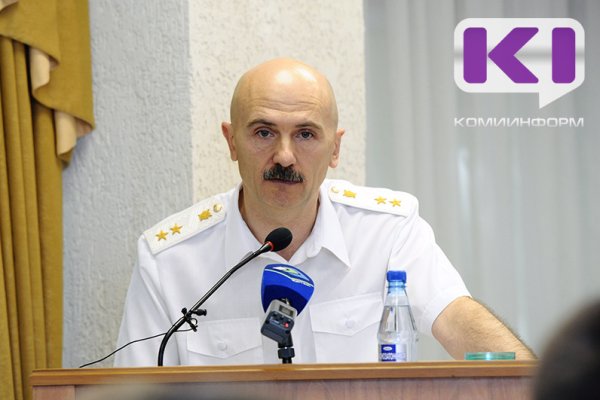 Путин назначил экс прокурора Коми Сергея Бажутова заместителем генпрокурора РФ Назначить Бажутова Сергея Александровича заместителем генерального прокурора Российской Федерации освободив его от занимаемой должности Табельского Сергея Владимировича заместителем генерального прокурора Российской Федерации освободив его от занимаемой должности говорится в указе   komiinform ru news 291291