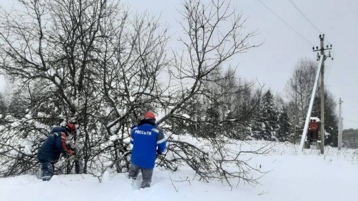 В нескольких районах Владимирской области непогода стала причиной перебоев с электричеством newsvladimir ru fn 1803333 html В пяти районах Владимирской области из за мокрого снега начались проблемы с электричеством Подробнее у нас на сайте Прислать новость Подписаться Мы в MAX