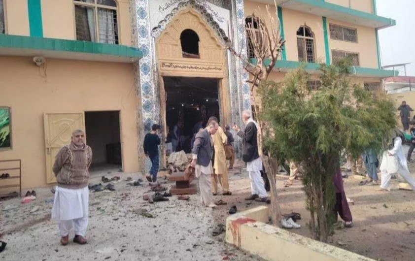 В Пакистане произошел взрыв у мечети погибли более 30 человек 169 пострадали видео   repost uz terrorist smertnik vzorval Подписывайтесь на Repost