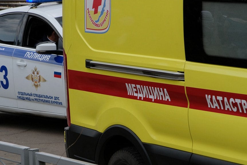Недалеко от поселка в Бурятии перевернулась иномарка Вчера днем, в Тарбагатайском районе, 49-летний водитель автомобиля «Рено Меган» попал в ДТП. В 5 км от п. Николаевский он не справился с управлением, совершил съезд с дороги и опрокинулся. В результате ДТП мужчина получил травмы и был госпитализирован. #Бурятия Подробнее в Номер один Сообщить нам свою новость можно по кнопке: Письмо в редакцию