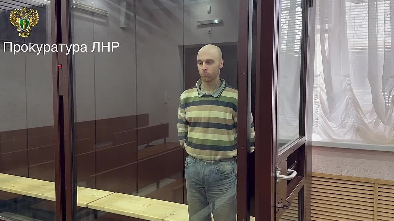 Австралийский наемник, воевавший в рядах ВСУ, приговорен к 13 годам колонии строгого режима В прокуратуре ЛНР сообщили, что в феврале 2024 года Оскар Чарльз Агустус Дженкинс прибыл на Украину из Мельбурна "с целью участия в боевых действиях против Вооруженных Сил РФ". Подписав контракт с Минобороны Украины, австралиец был направлен на военную службу в с. Щурово Краматорского района ДНР, где с марта по декабрь 2024 года принимал участие в боевых действиях на стороне вооруженных сил Украины.