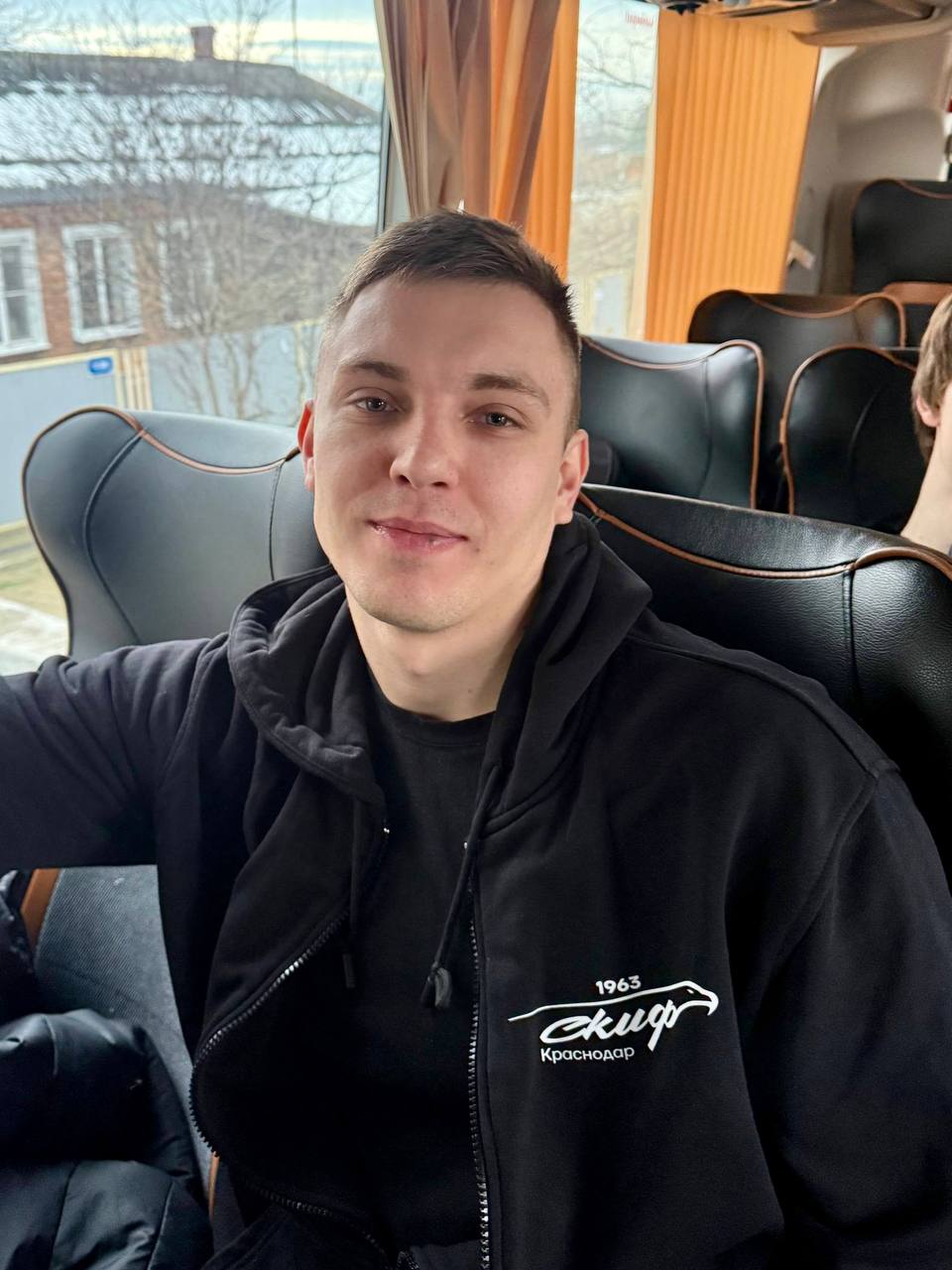 К СОСЕДЯМ В РОСТОВ Сегодня наша команда отправилась в Ростов на Дону где уже завтра проведёт первый матч 1 4 финала Кубка России против клуба Ростов Дон Завтрашний матч пройдет в Крытом футбольном манеже проспект Будённовский 101 стр 2 и начнётся в 15 00 Подписаться на СКИФ