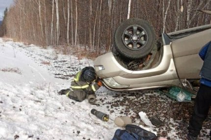 14-летнюю школьницу зажало в машине после жесткого ДТП на трассе Иркутск-Чита Девочку доставили в больницу на вертолете    Читать подробнее на сайте...