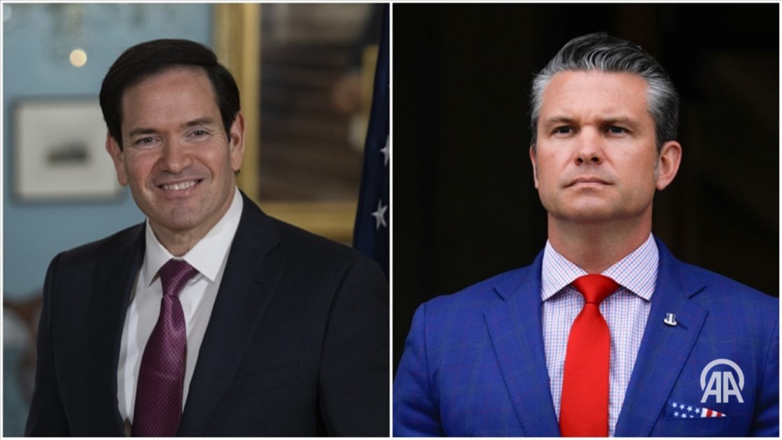 Госсекретарь США Марко Рубио и министр обороны Пит Хегсет провели закрытый брифинг для лидеров Конгресса посвященный военным операциям против судов подозреваемых в контрабанде наркотиков в открытом море у побережья Южной Америки Рубио и Хегсет организовали конфиденциальную встречу продолжительностью около часа с лидерами Конгресса и ограниченным кругом членов обеих партий отвечающих за контроль в сфере национальной безопасности Таким образом администрация США впервые представила высшему руководству Конгресса детальную оценку правовой базы и стратегических аспектов проводимых операций Подробнее на нашем сайте http v aa com tr 3736443 24 7 в сутки с Агентством Анадолу