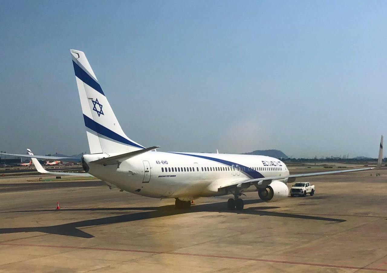 Израильская авиакомпания El Al сообщила в партнерской рассылке том, что рейсов Тель-Авив ↔  Москва в ее исполнении не будет по меньшей мере до 30 апреля.   Перелеты по указанному маршруту перевозчик приостановил в конце декабря прошлого года.   В Тель-Авив из России сейчас можно добраться напрямую из аэропортов столичного региона Домодедово и Жуковский, а также из Сочи.       - Подпишись!