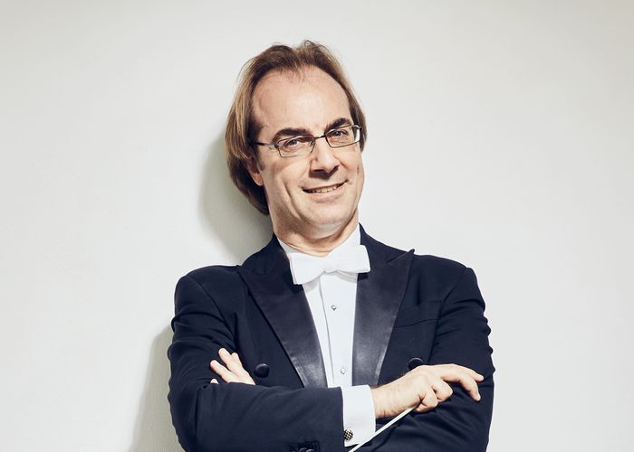 Дирижёр Фабио Мастранджело 27 ноября празднует день рождения Художественному руководителю Санкт Петербургского музыкального театра имени Шаляпина исполняется 60 лет