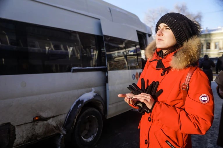 Новый автобус 93 связал крупные медицинские центры Самары Он следует от сквера имени Санфировой до агропарка Самара и останавливается возле детской инфекционной больницы областного онкоцентра госпиталя Мать и дитя фонда Защитники Отечества ТЦ Аврора и Космопорт   Подпишись на truekpru63 Мы в MAX