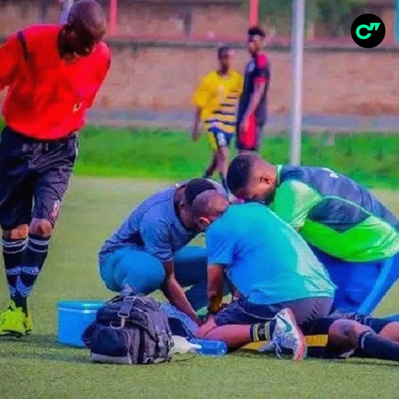 В Бурунди умер футболист проглотивший колдовской амулет гри гри прямо во время матча полузащитник Игиранезы Эме Герика упал на газон и скончался при транспортировке в больницу   Все рекорды сезона в приложении ГОЛ