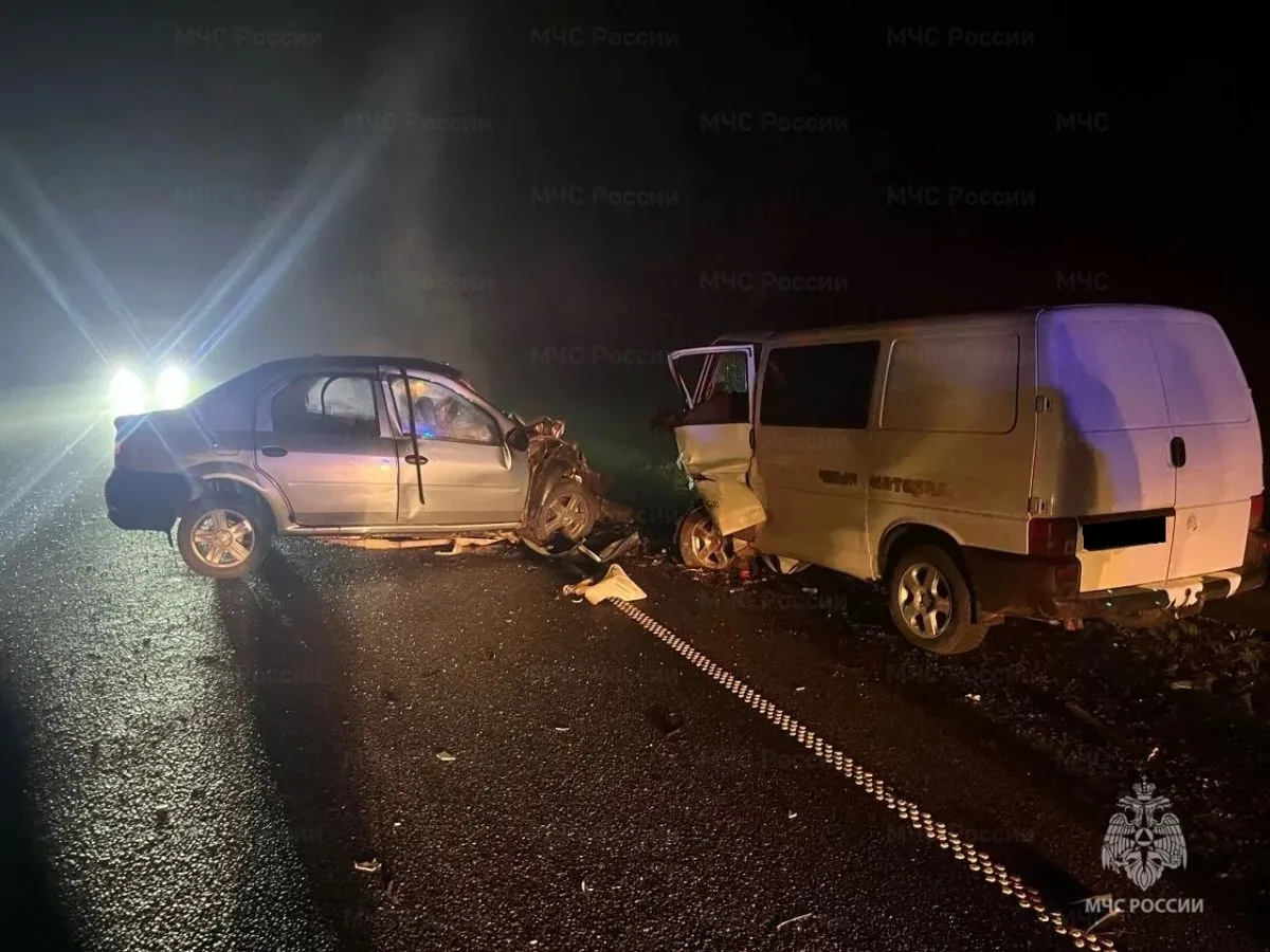В ДТП с минивеном на трассе М 3 в Калужской области пострадали несколько человек   kaluganews ru fn 1863829 html Авария произошла на трассе М 3 Украина на ликвидацию последствий направили 14 человек и 5 единиц техники   Прислать новость Подписаться   Читайте нас в MAX