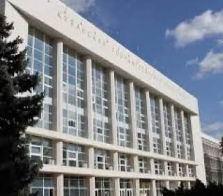  Кубанские вузы вошли в топ-100 лучших российских университетов по версии Forbes. Кубанский государственный университет занял 53-е место в этом рейтинг. Вошел в топ-100 также Кубанский государственный институт культуры, заняв в нем 69-е место. Кубанские Новости