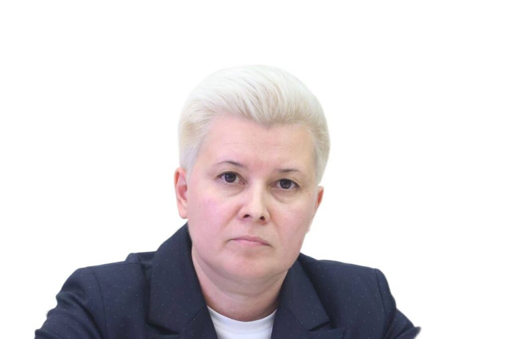 На встрече глава региона представил Оксану Щербицкую в качестве министра социально-демографической и семейной политики региона.    : samregion