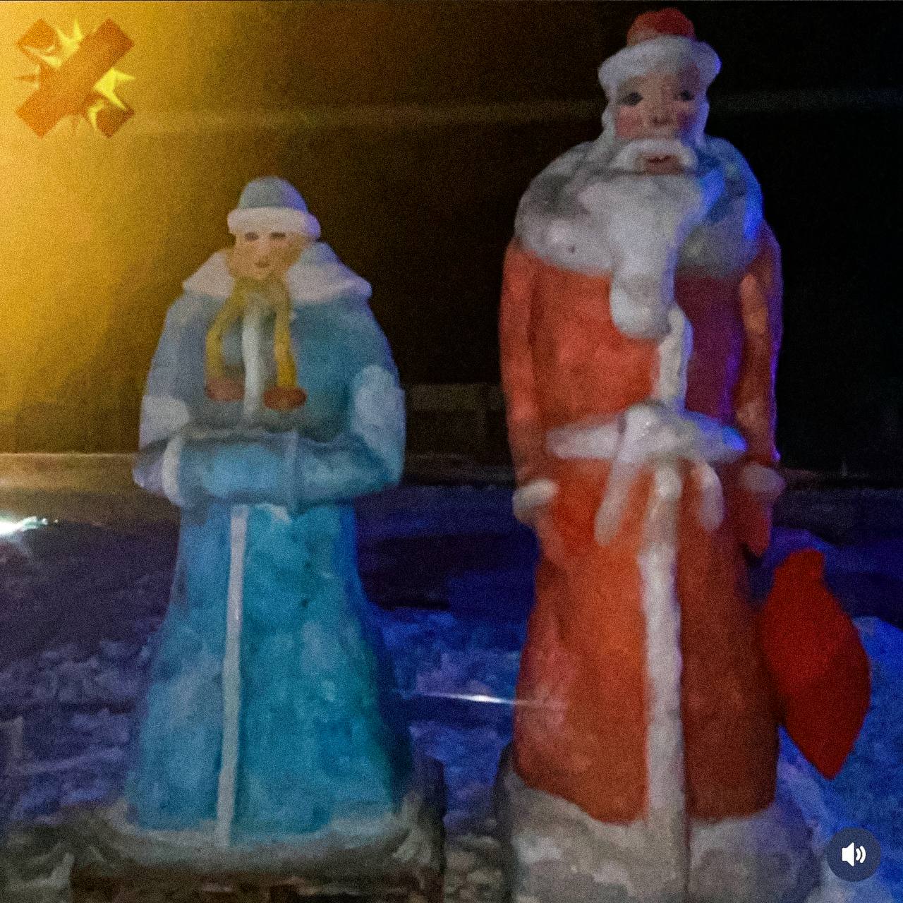 Настоящий Новый Год Новогодний хоррор из Казахстана В Степногорске решили украсить центральную площадь но что то явно пошло не по плану Горожан встретили пугающий Дед Мороз слишком брутальная Снегурочка гномы с телосложением бодибилдеров и пингвины из Мадагаскара Фото быстро разлетелись по сети а местные признали оформление максимально странным Власти извинились за крипоту и пообещали заменить фигуры чтобы праздник всё таки напоминал Новый год а не аттракцион ужаса   зато запомнится надеюсь нет кто это вообще утвердил НМШ