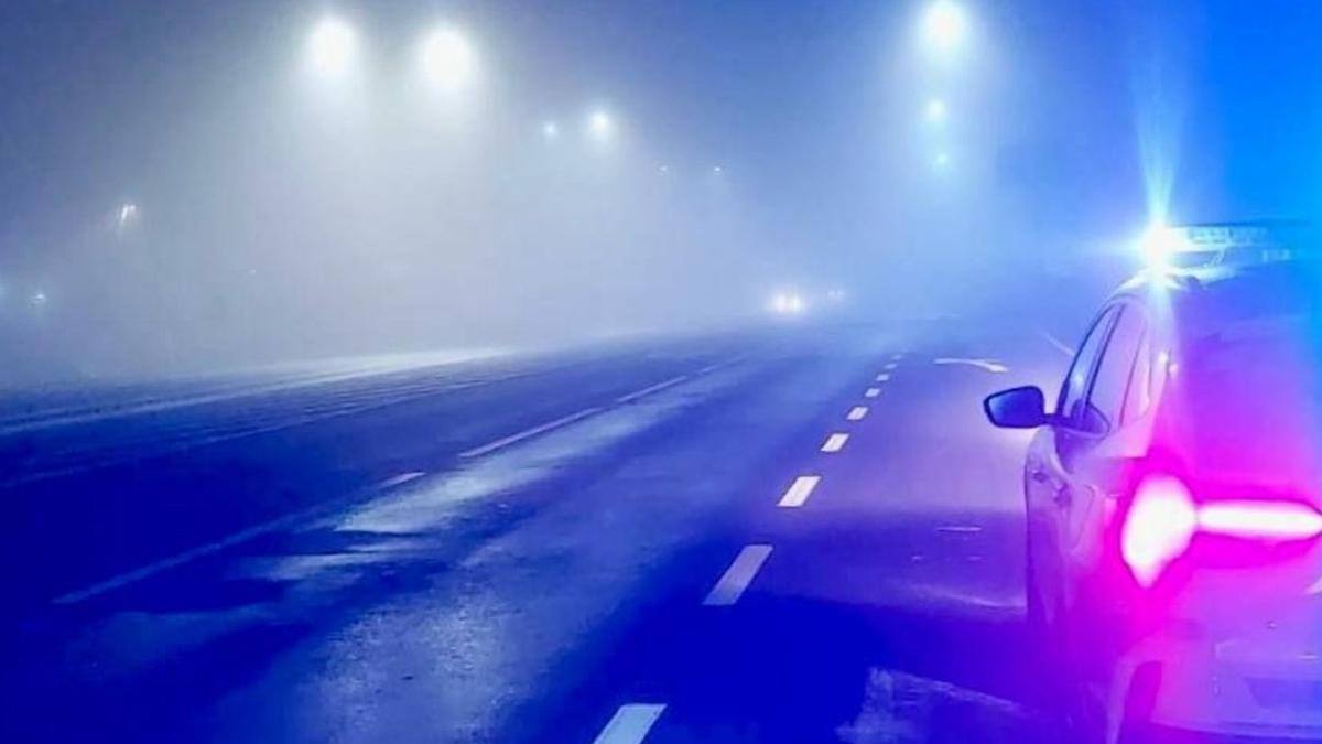 В Чимишлийском районе насмерть сбили двух пешеходов Трагический инцидент произошел в селе Екатериновка 70 летний мужчина оказался под колёсами автомобиля Renault Пешеход скончался до приезда скорой помощи сообщает PulsMedia В тот же день в Кагуле 47 летний водитель Dacia Duster сбил 64 летнего пешехода Пострадавшего с множественными травмами доставили в больницу где он вскоре скончался Водители были трезвыми Обстоятельства роковых происшествий выясняются