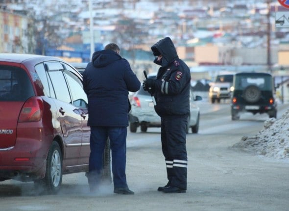 Автомобилистов разорят: штрафы вырастут до 45 тысяч рублей С 1 января поднимут штрафы за нарушение правил дорожного движения    Читать подробнее на сайте...