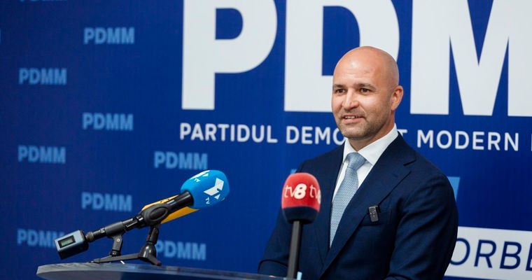 СИБ включил экс министра юстиции Чеботаря в список лиц связанных с Плахотнюком Приказ подписанный директором Службы информации и безопасности СИБ опубликован в выпуске Официального монитора от 22 августа 2025 года