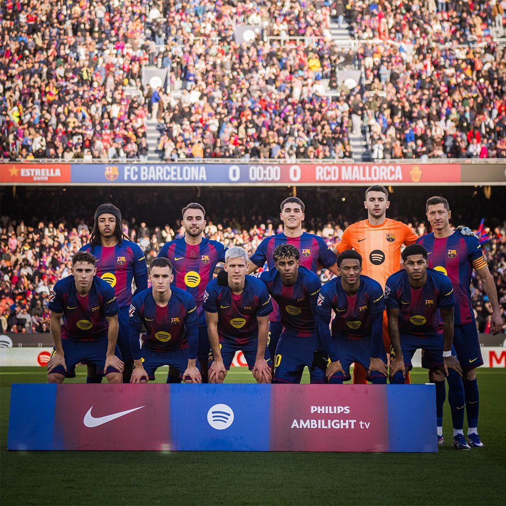 Барселона пожаловалась в Королевскую испанскую футбольную федерацию на судейство Каталонский клуб опубликовал заявление в котором раскритиковал работу судей в матчах под эгидой федерации Барселона изложила несколько ключевых моментов   отсутствие последовательности в дисциплинарных критериях   противоречивые критерии в решениях по игре рукой   накопление значительных ошибок   использование и прозрачность VAR   критерии для просмотра моментов на мониторе у поля Подписывайтесь на РИА Новости Спорт в MAX