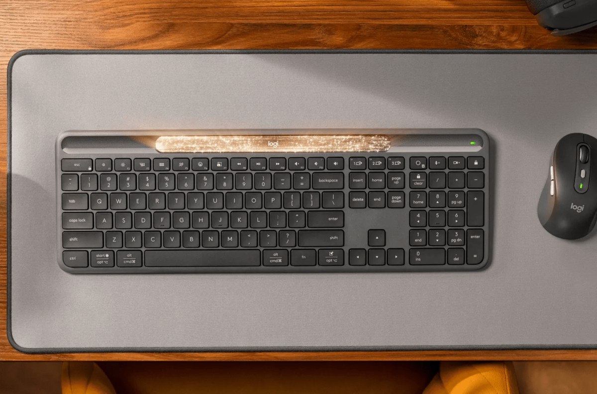 Logitech представила клавиатуру которая заряжается от солнечного или искусственного света яростью от от 200 люкс USB разъёма или сменного аккумулятора в ней нет Стоимость 99 vc ru tech 2233901
