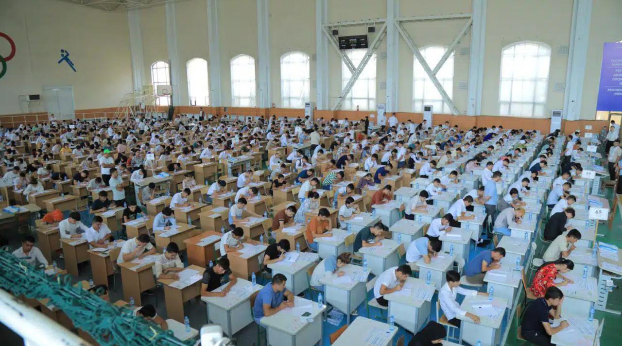 Как студентам получить компенсацию за аренду жилья Студенты могут получить помощь с оплатой аренды жилья подав онлайн заявку до 7 го числа каждого месяца сообщили в Госинспекции по качеству образования Для этого нужно зарегистрироваться на сайте kontrakt edu uz войти в личный кабинет выбрать раздел Арендная плата и отправить заявку Для студентов первого курса договор аренды за сентябрь и октябрь не нужен а для студентов второго курса и выше наличие договора обязательно Служба учета договоров аренды работает на сайте ijara soliq uz Telegram Facebook Instagram LinkedIn Сайт