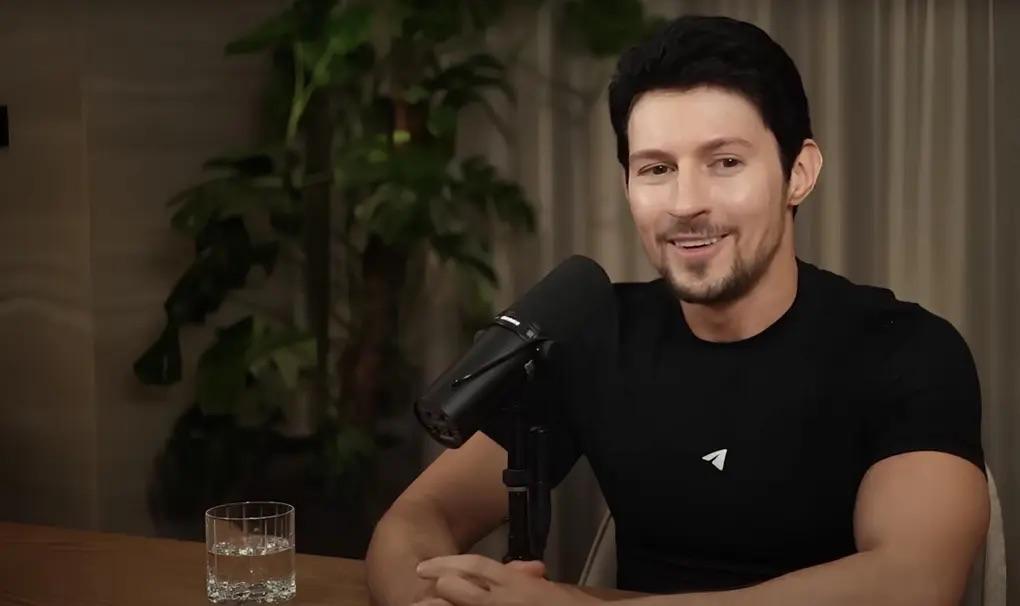 Павел Дуров дал четырехчасовое интервью Лексу Фридману Основатель ВКонтакте и Telegram провел долгую беседу с американским видеоблогером в ходе которой рассказал о покушении на себя и о том как этот опыт укрепил его убеждения в важности свободы слова В интервью Дуров подробно обсудил принципы стоицизма и подход к управлению эмоциями рассказал о привычках для здоровья и дисциплины а также поделился взглядом на правовой статус и недавние обвинения философскими размышлениями и прогнозами на будущее Большой Город собрал ключевые тезисы беседы   bg ru bg people people news 29952 pavel durov new interview   Большой Город