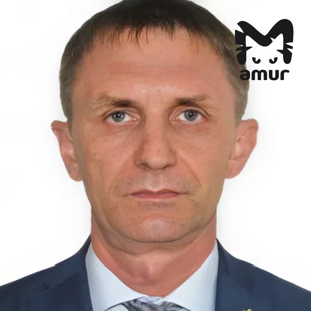 Бывшего замминистра транспорта Хабаровского края обвиняют в превышении полномочий. По данным следствия, в 2023-м государство выделило 13 млн, чтобы вытащить затонувший катер и буксир из акватории порта "Ванино". Компания-подрядчик на работы забила. Владимир Березовский об этом знал, но бумаги, что всё норм, подписал. Сейчас следователи продолжают выяснять все подробности. Источник - Amur Mash