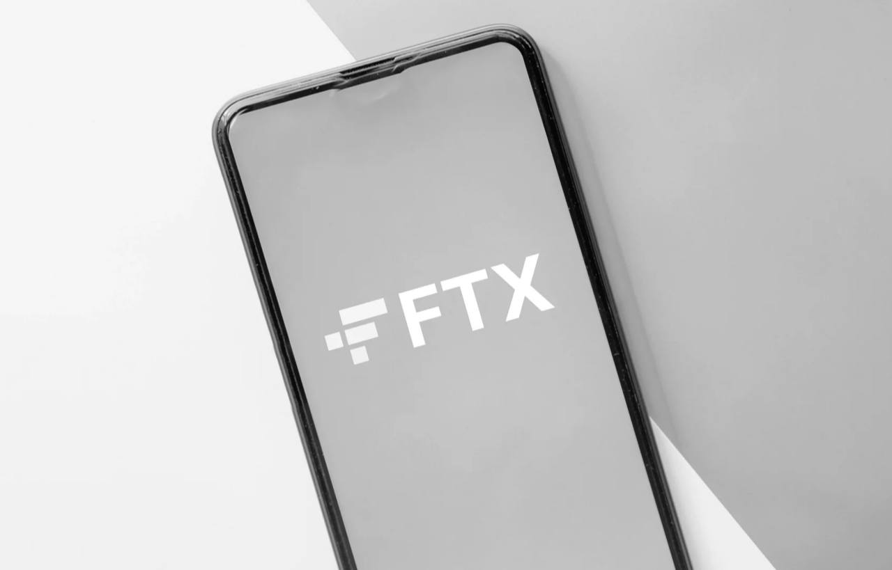 FTX и Bybit достигли соглашения на $225 млн    FTX вернет $175 млн цифровых активов и продаст токены BIT на $53 млн. Судебное слушание по утверждению сделки состоится 20 ноября  ‍    Соглашение поможет кредиторам и снизит судебные расходы        О КРИПТЕ