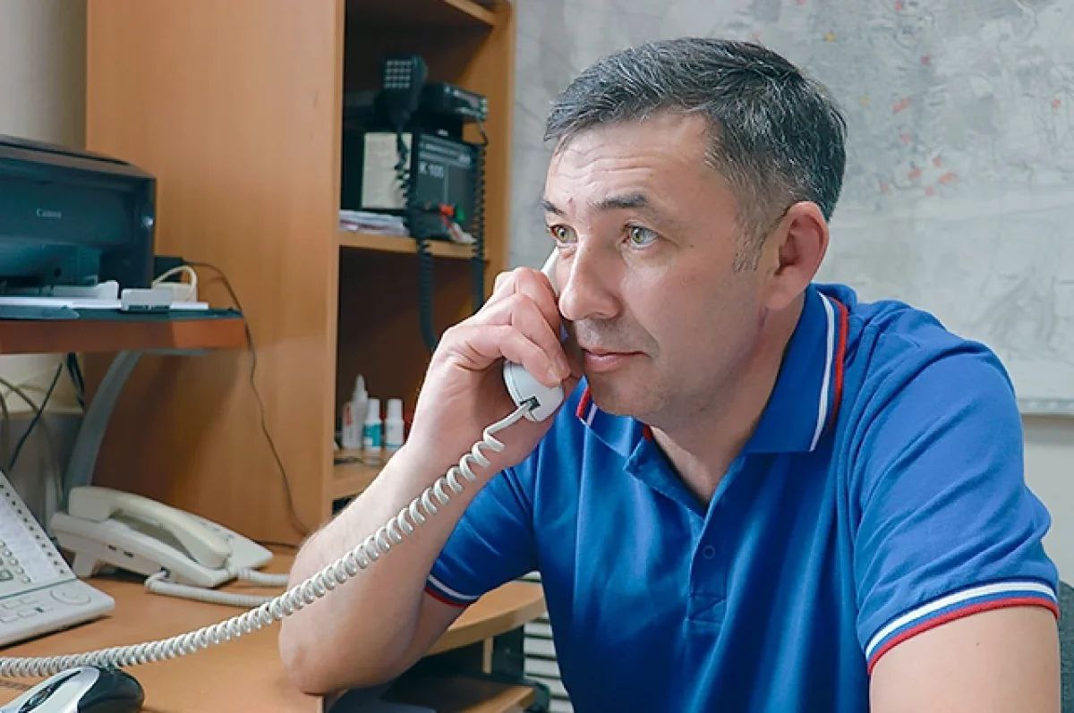 Более 19 тыс. звонков о помощи поступило за неделю в ЕДДС Ростова  За неделю в Единую дежурную диспетчерскую службу ростовчане обратились 19 тыс. 882 раза, сообщили в администрации.  244 раза вызывали пожарных, 1294 обращения поступило в полицию. В скорую звонили более 3,2 тыс. раз. 96 человек вызывали газовиков. Более 2,1 тыс. звонков были связаны с коммунальными авариями.  Ещё 4,3 тыс. человек позвонили в службу за справочной информацией. В администрации напомнили, что жители и гости города при возникновении экстренной ситуации могут звонить по телефону 112.
