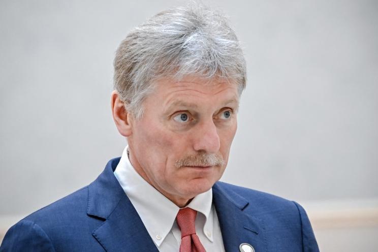 Песков подтвердил, что встречи с Уиткоффом не было  Заявления Пескова:     Не считаем, что идет речь о какой-то эскалации, обсуждаются чувствительные темы, которые многими воспринимаются эмоционально.    Кремль не исключает возможность встречи Путина и Уиткоффа на этой неделе.    Россия сохраняет приверженность идее, что политико-дипломатическое урегулирование на Украине является предпочтительным.    Путин не исключает возможность встречи с Зеленским после необходимой работы на экспертном уровне.     Путин сегодня встретится с главой ДНР Пушилиным, также у президента запланирован международный телефонный разговор  о воде .  Агрегатор правды