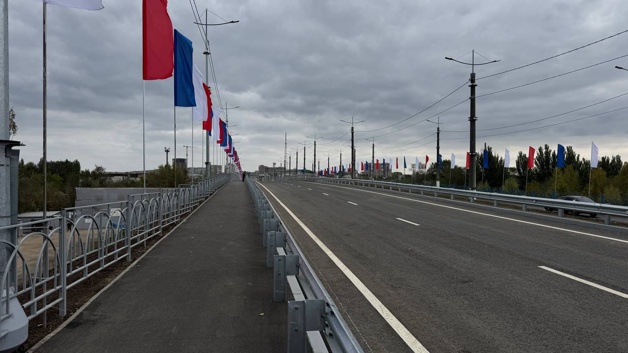 В Луганске мост на Пархоменко переименован в Московский Соответствующее решение принял глава ЛНР Леонид Пасечник