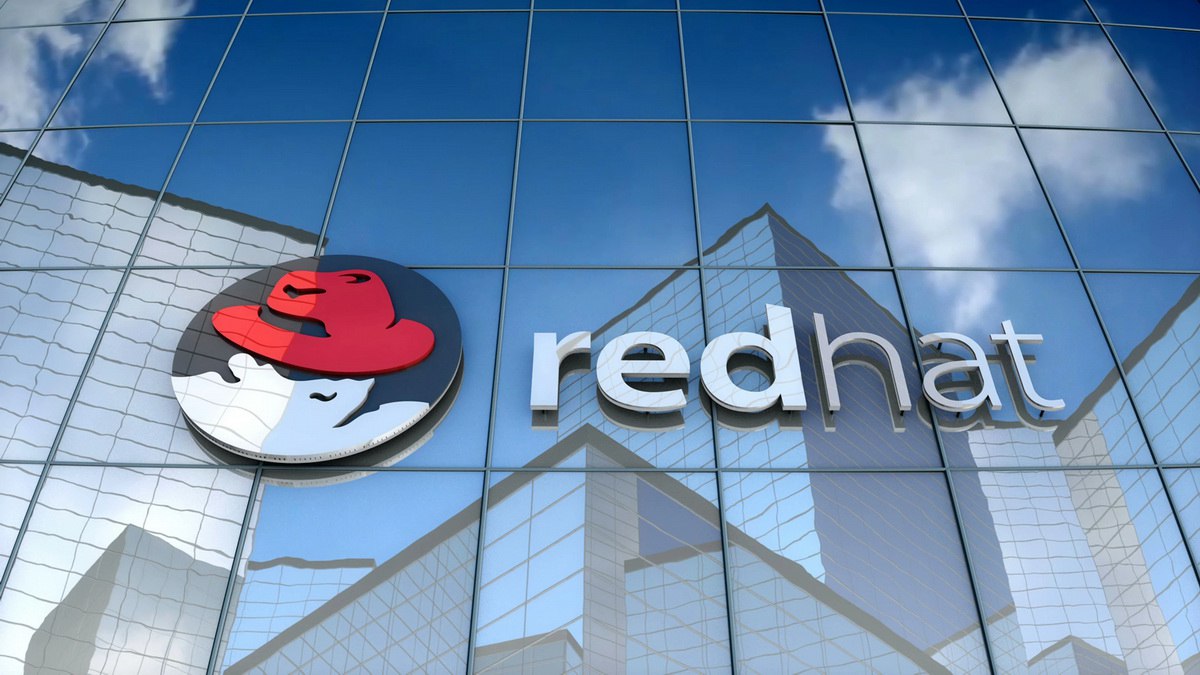 Хакеры Crimson Collective заявляют что похитили 570 ГБ данных у Red Hat Вымогательская группировка Crimson Collective заявила о краже 570 ГБ данных из 28 000 внутренних репозиториев Red Hat Представители компании подтвердили что был взломан один из ее инстансов GitLab   xakep ru 2025 10 02 redhat leak