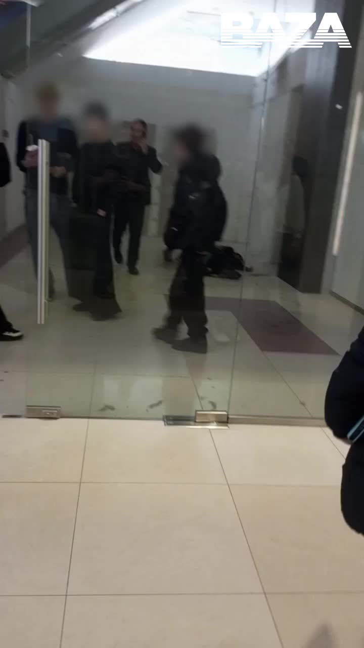 Школьник упал с высоты в ТЦ Серпухова, получив серьезные травмы